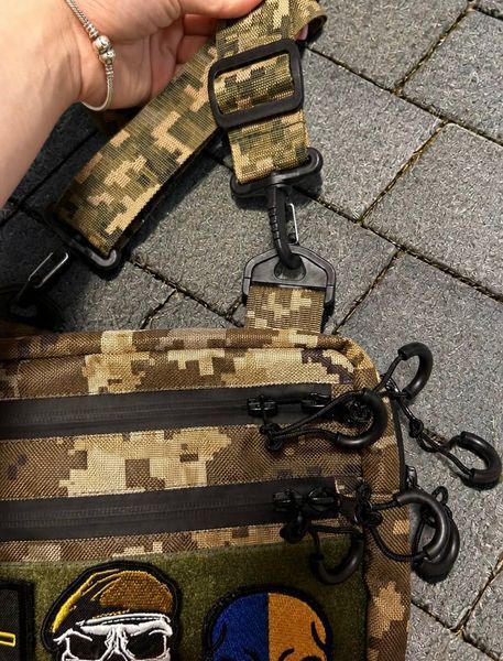 Сумка мессенджер через плечо с панелью Velcro (велкро) Standard городская (пиксель) 174 фото